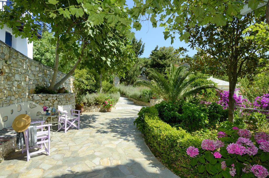 Konstantina Studios Alonnisos Town Екстер'єр фото