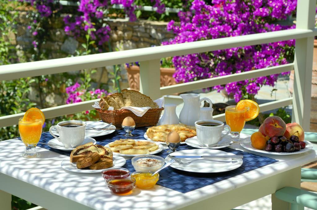 Konstantina Studios Alonnisos Town Екстер'єр фото