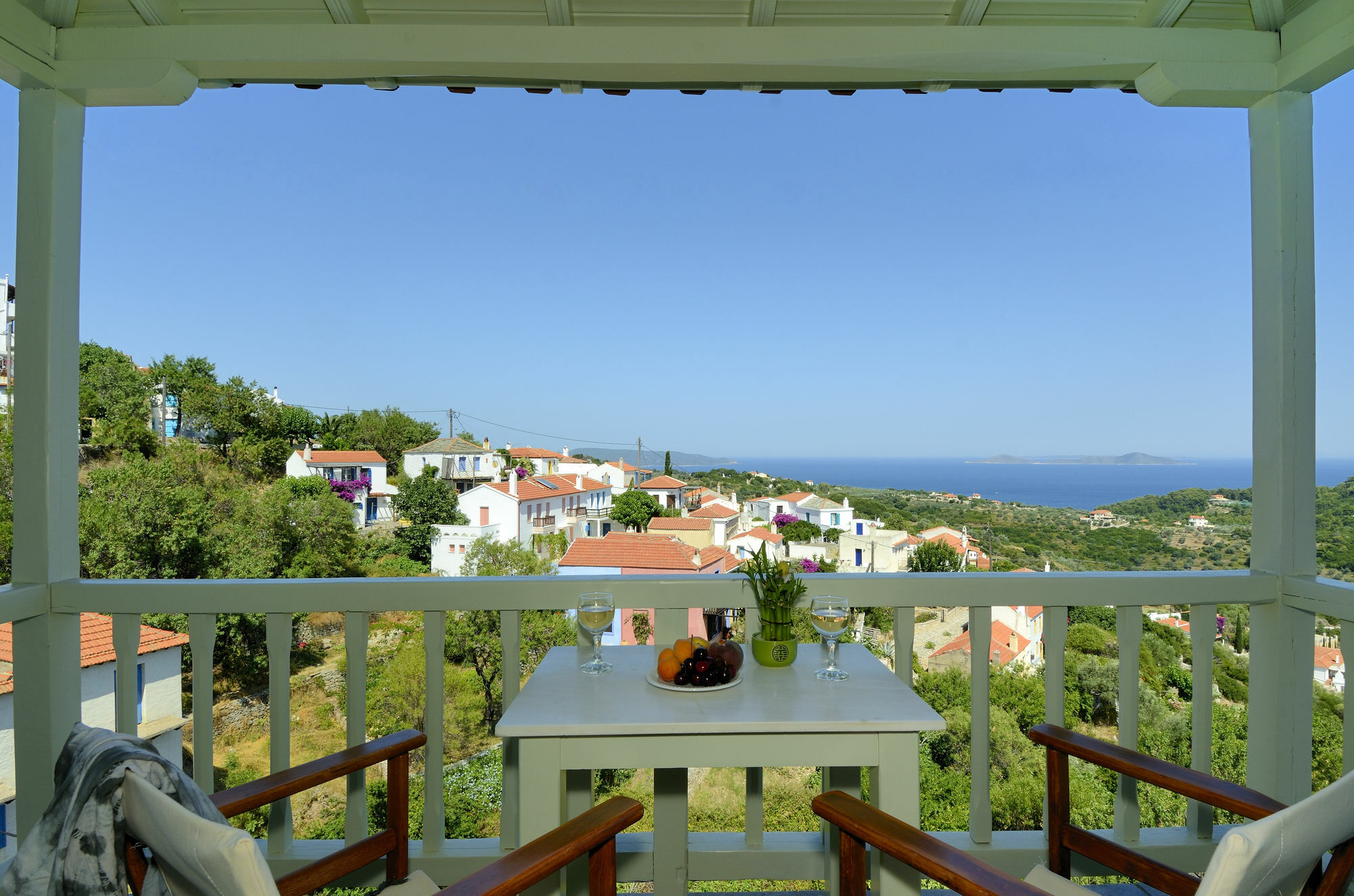 Konstantina Studios Alonnisos Town Екстер'єр фото